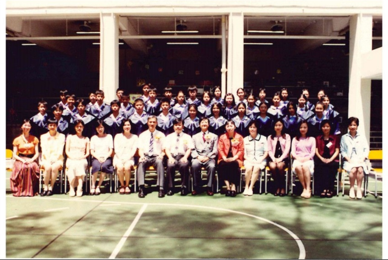 第43屆畢業生照片(2001年)